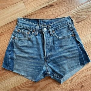 XXS Vintage Levi’s 501 cutoff shorts